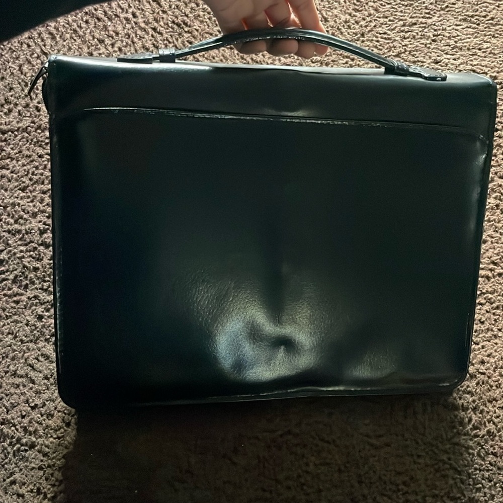 Genuine fine leather portfolio briefcase 💼